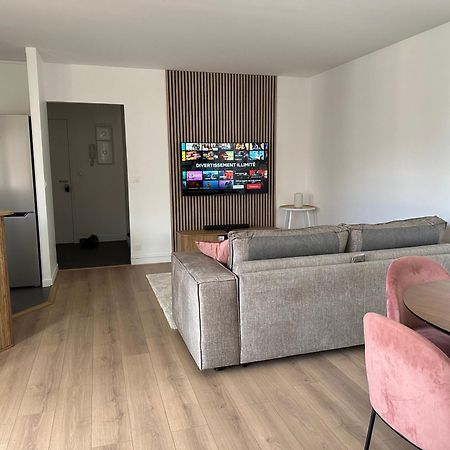 Appartement Proche Paris-Aeroport Cdg-Gare-Disney Villiers-le-Bel Luaran gambar