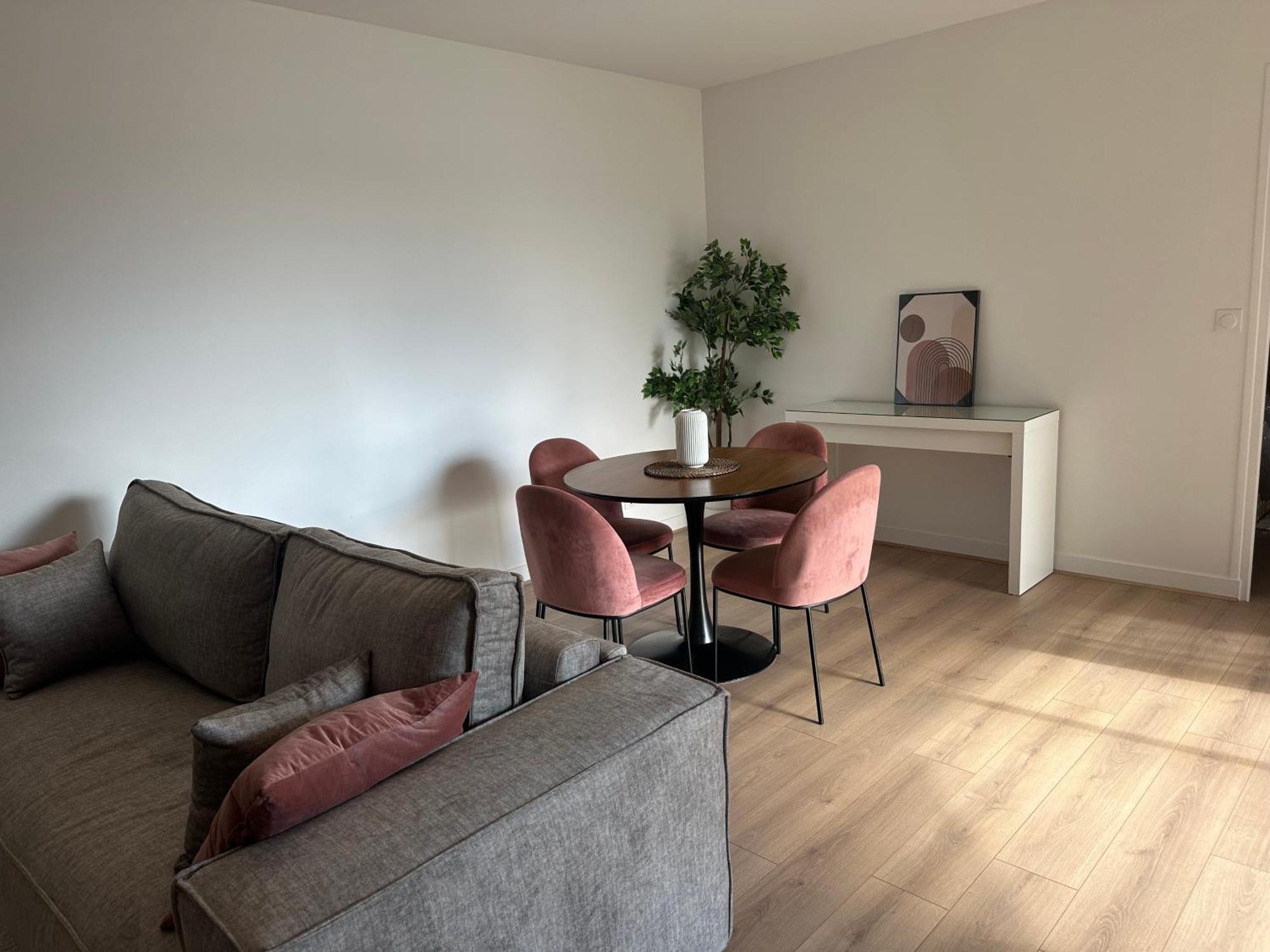 Appartement Proche Paris-Aeroport Cdg-Gare-Disney Villiers-le-Bel Luaran gambar